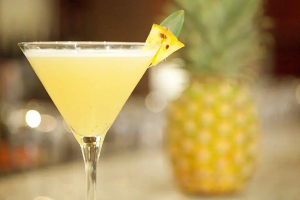 Cách làm cocktail dứa chanh mát lạnh