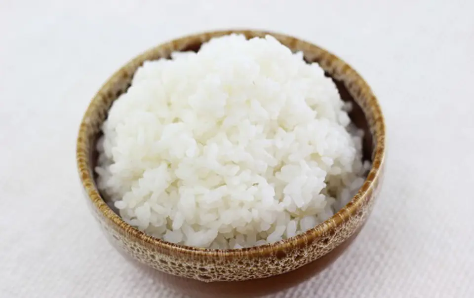 Cách làm cơm rang thịt gà đơn giản