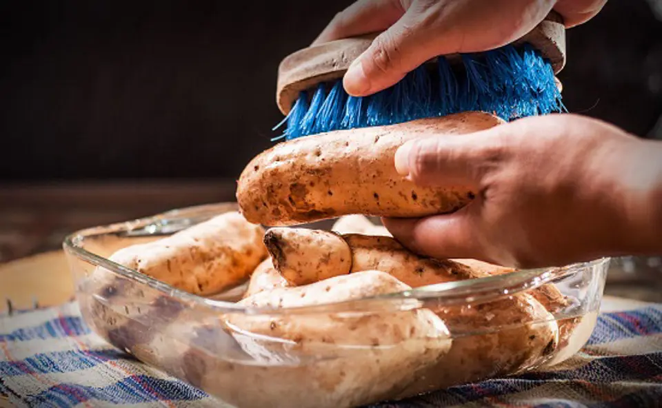 Cách làm khoai lang nướng bằng lò nướng bánh