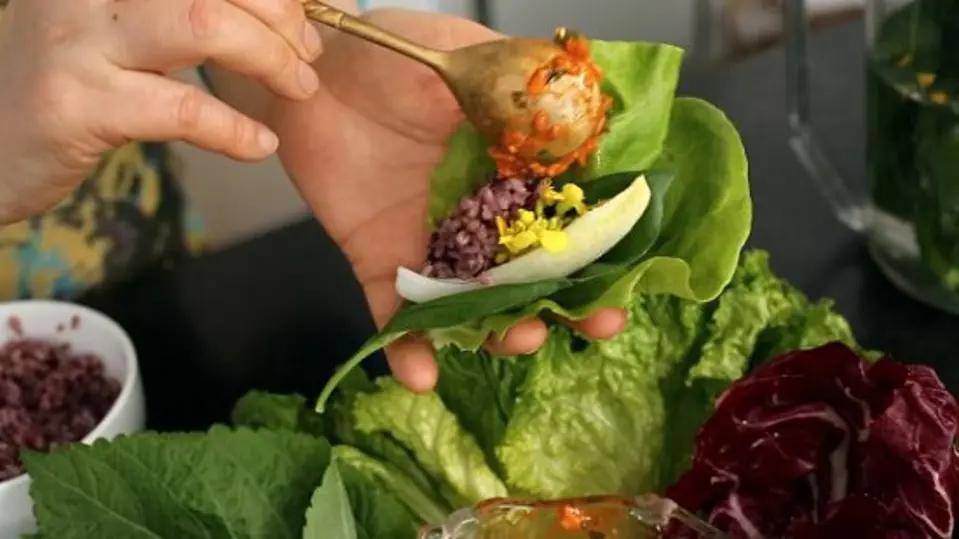 Cách làm món táo ngâm nước sốt độc đáo