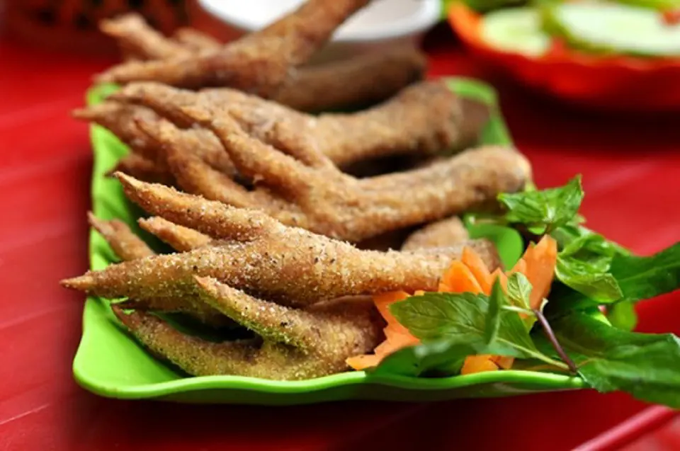 Cách làm chân gà rang muối thơm ngon
