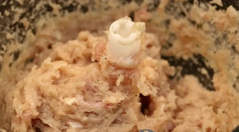 Cách nấu canh củ cải ngọt chả gà lạ miệng