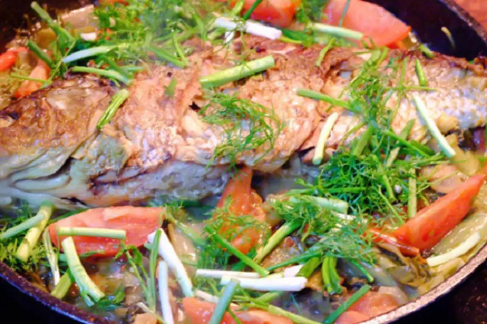 Cách làm cá chép om dưa ngon tuyệt cho cả nhà
