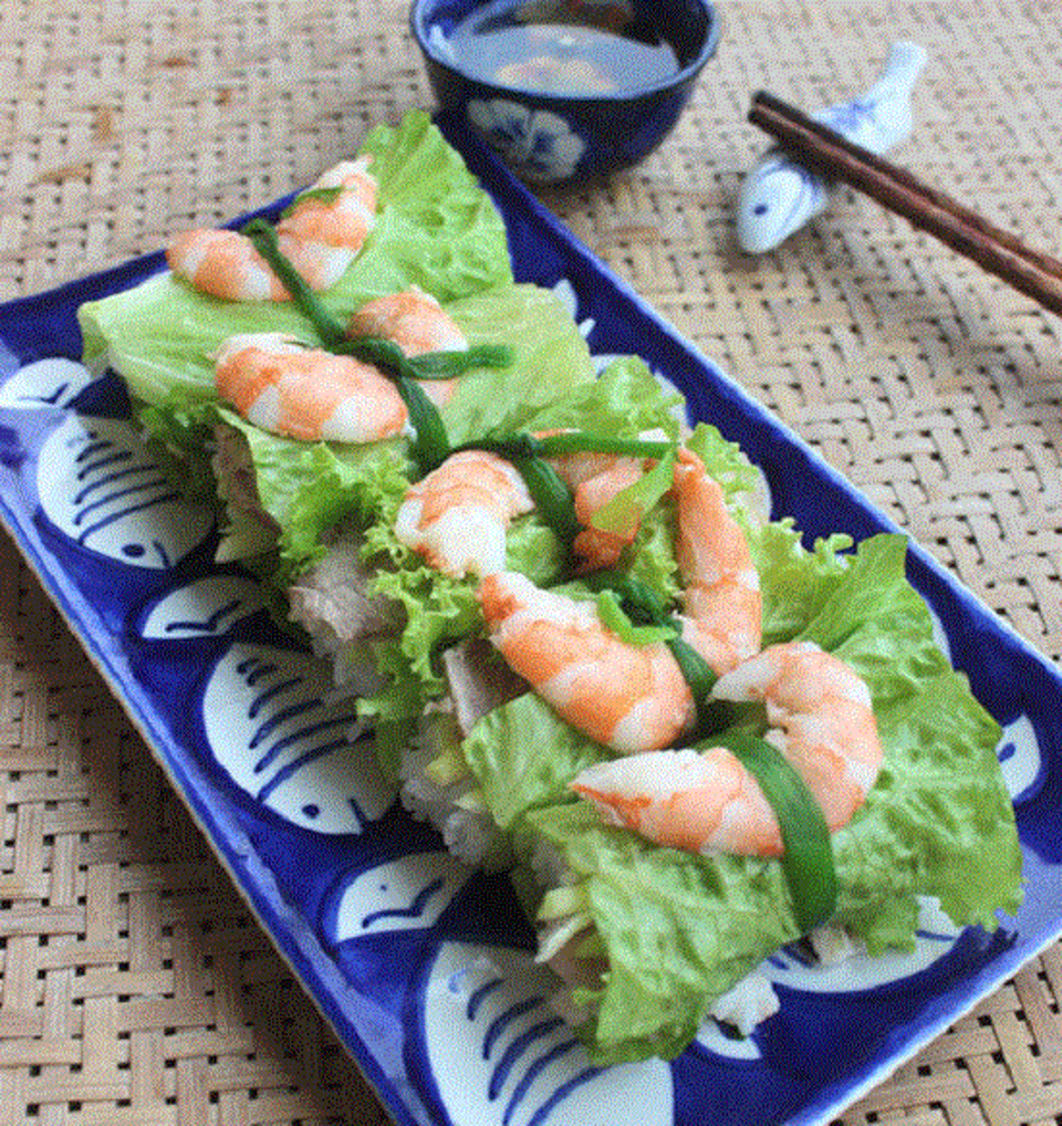 Cách làm món tôm cuộn hành kiểu Kiểu lạ miệng