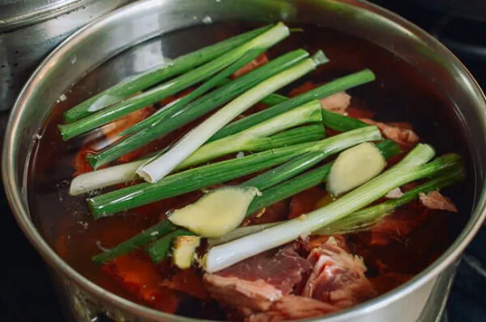 Cách làm bò hầm xì dầu tuyệt ngon