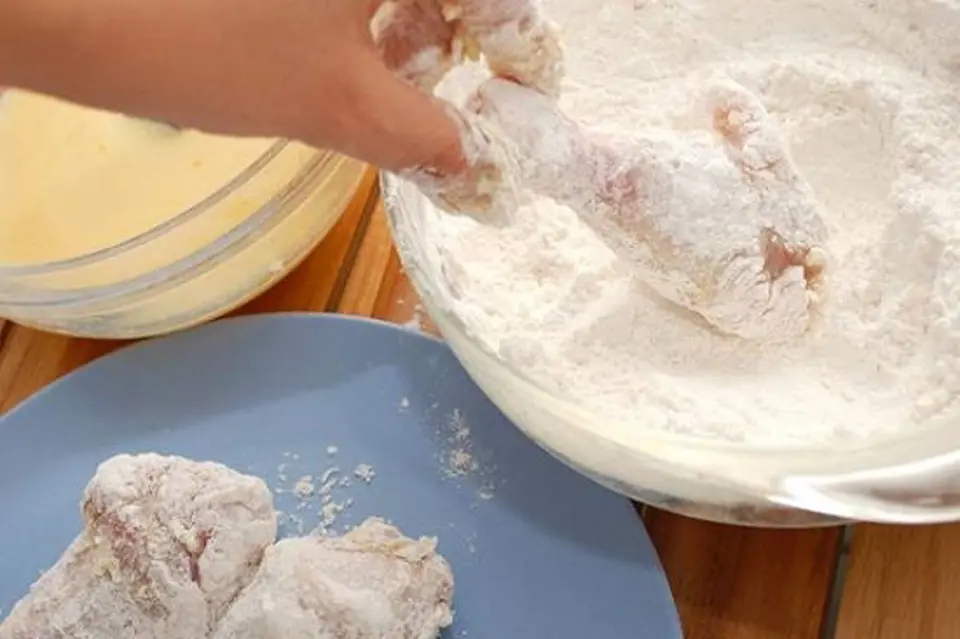 Cách làm gà chiên KFC giòn rụm