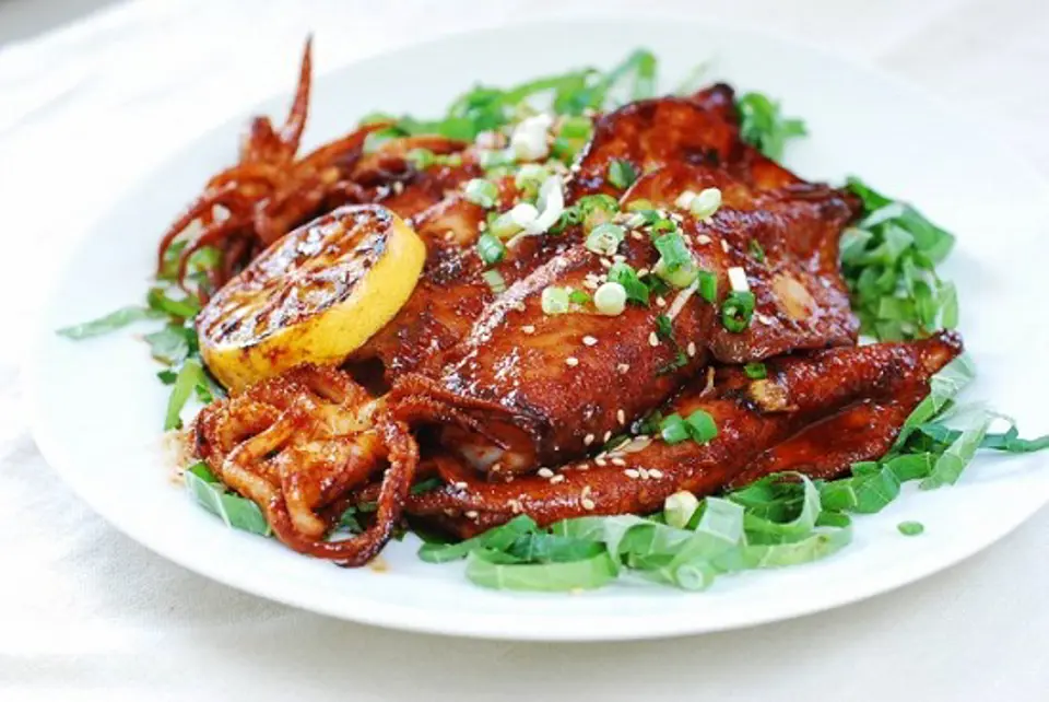 Cách làm mực nướng sốt chua cay tuyệt ngon