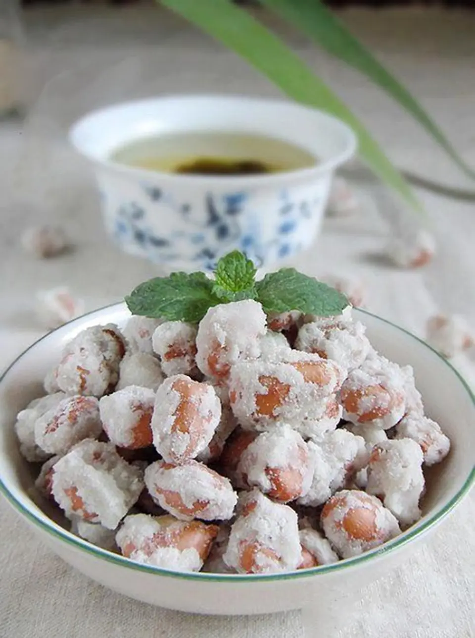 Cách làm mứt lạc nhâm nhi ngày Tết