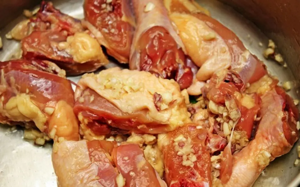 Cách nấu lẩu gà lá giang bổ dưỡng