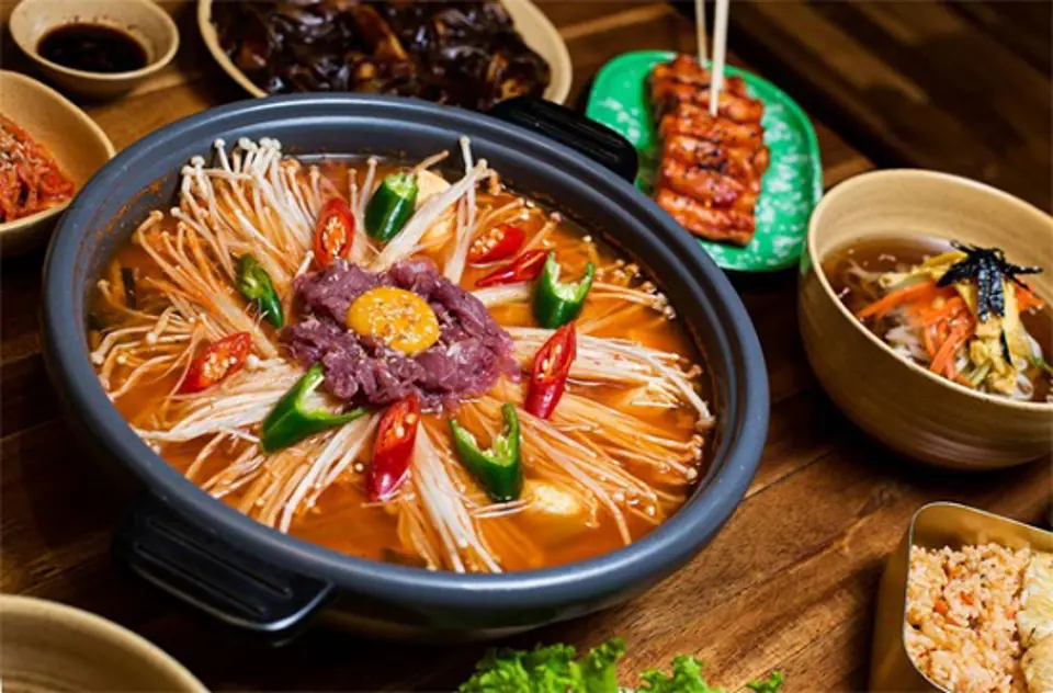 Cách nấu lẩu kim chi thơm cay đúng vị