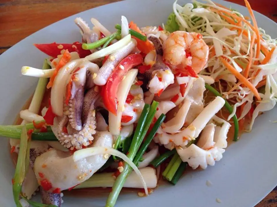 Cách làm gỏi mực kiểu Thái ngon miễn chê