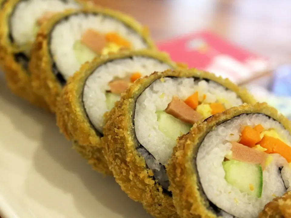 Cách làm sushi chiên giòn tan ăn là mê