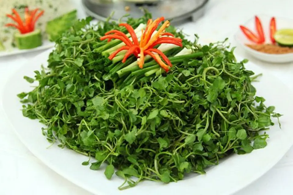 Cách làm lẩu gà ớt hiểm siêu ngon tại nhà