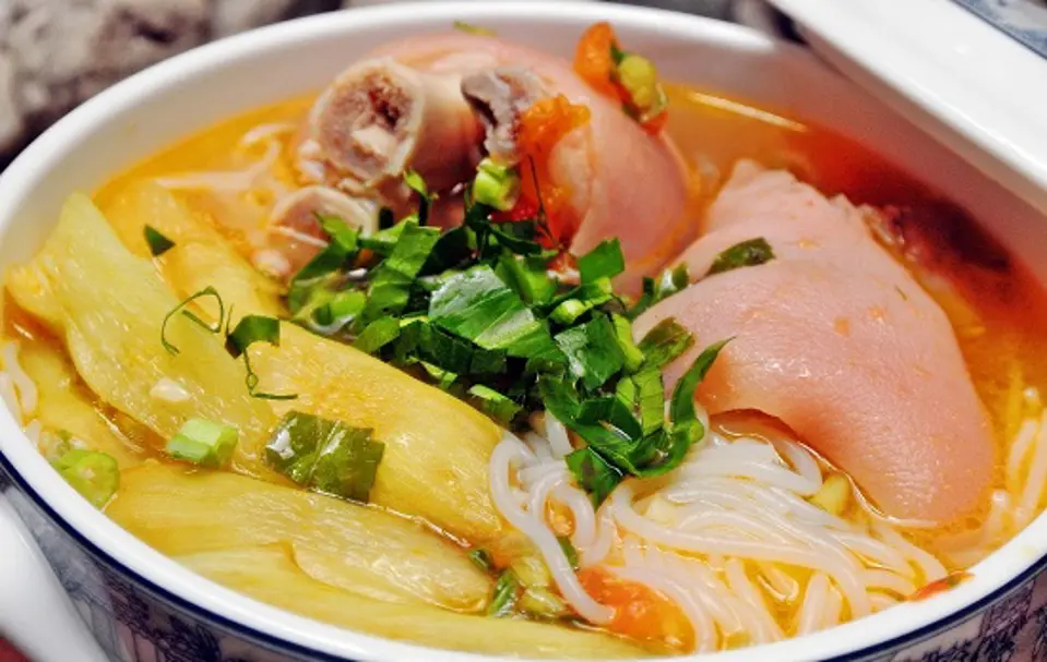 Cách nấu bún bung thanh mát cho cuối tuần