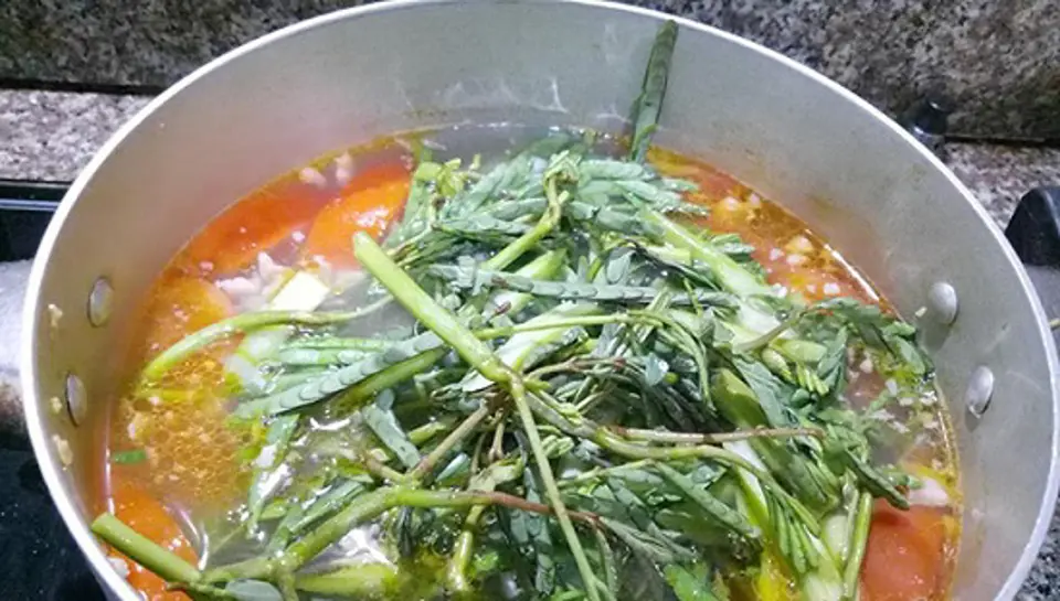 Cách nấu canh sấu thịt băm rau rút chua mát đưa cơm