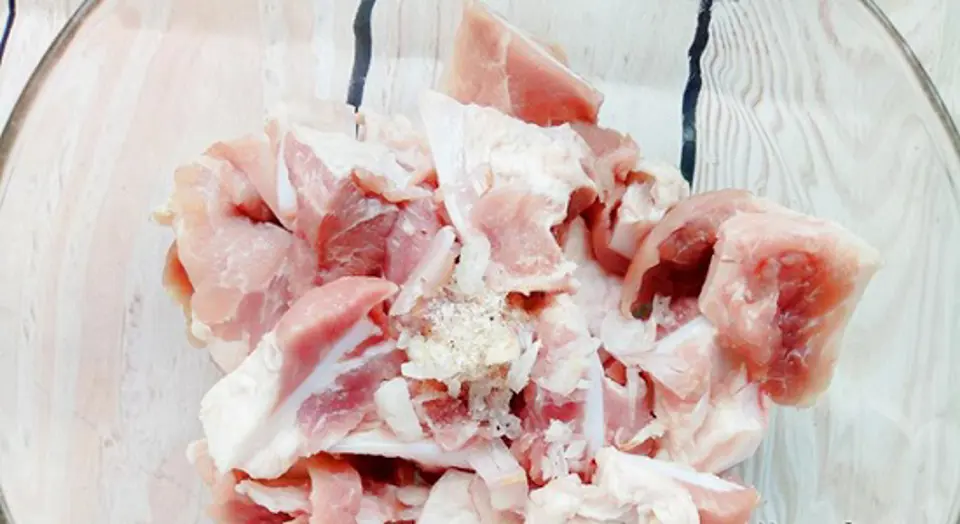 Cách nấu canh sườn sụn rau của chuẩn vị đưa cơm